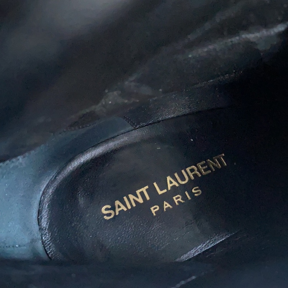 SAINT LAURENT Black patent leather ankle boots! Gorgeous - Picture 4 of 5